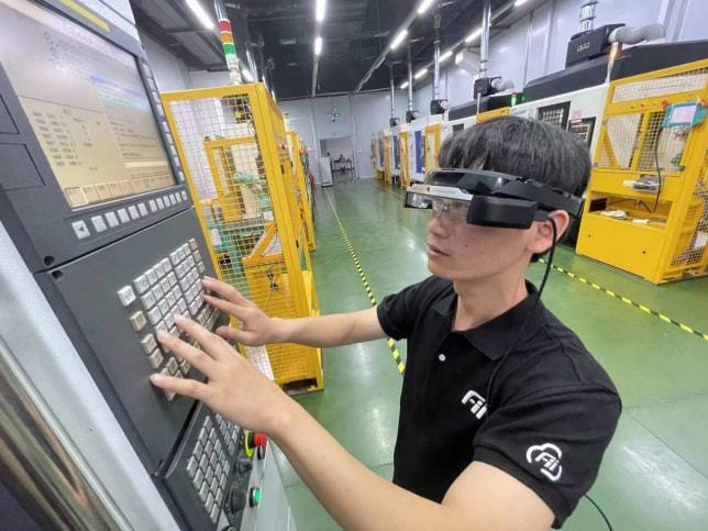 央視總臺(tái)大型紀(jì)錄片智造中國(guó)走進(jìn)工業(yè)富聯(lián)